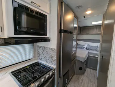 2025 Thor Motor Coach Four Winds 25V photo 18