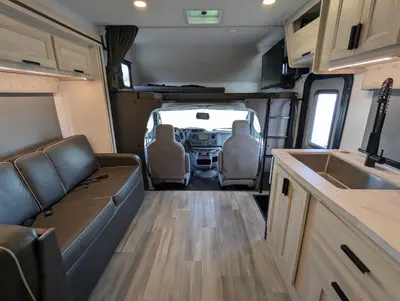 2024 Forest River Sunseeker 2850S LE photo 28