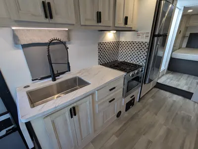 2024 Forest River Sunseeker 2850S LE photo 14
