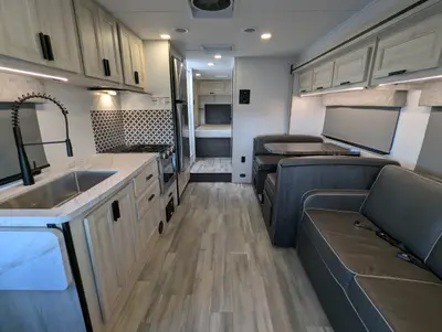 2024 Forest River Sunseeker 2850S LE photo 13