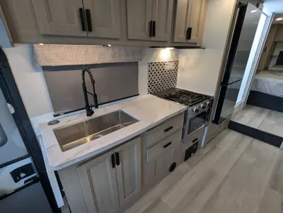 2025 Forest River Sunseeker LE 2850SLE photo 10
