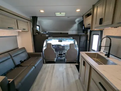2025 Forest River Sunseeker LE 2850SLE photo 22