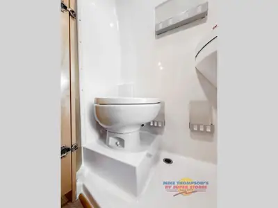 2026 Coachmen RV Beyond photo 24