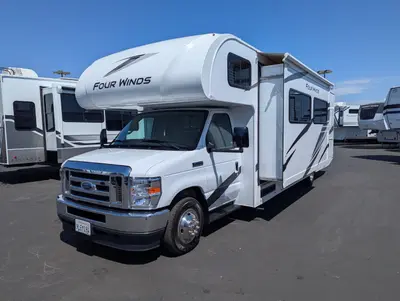 2025 Thor Motor Coach Four Winds 31MV photo 4