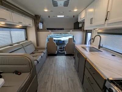 2025 Thor Motor Coach Four Winds 31MV photo 23