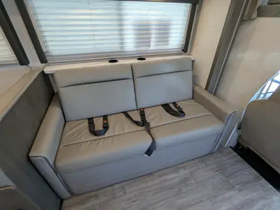 2025 Thor Motor Coach Four Winds 31MV photo 16