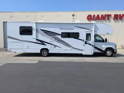 2025 Thor Motor Coach Four Winds 31MV photo 7