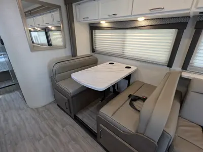 2025 Thor Motor Coach Four Winds 31MV photo 17