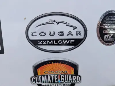 2023 Keystone Cougar Half-Ton 22MLSWE photo 7