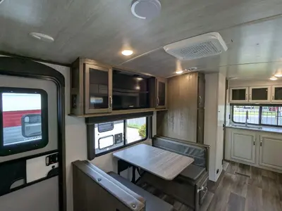 2023 Keystone Cougar Half-Ton 22MLSWE photo 12