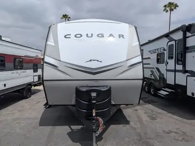 2023 Keystone Cougar Half-Ton 22MLSWE photo 3