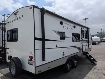 2023 Keystone Cougar Half-Ton 22MLSWE photo 6