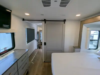 2025 Alliance RV Paradigm 375RD photo 15