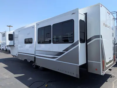 2025 Alliance RV Paradigm 375RD photo 5