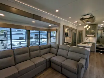 2025 Alliance RV Paradigm 375RD photo 39