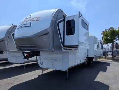 2025 Alliance RV Paradigm 375RD photo 4