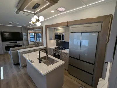 2025 Alliance RV Paradigm 375RD photo 24