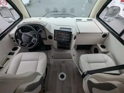 2026 Thor Motor Coach Axis 26.1 photo 7