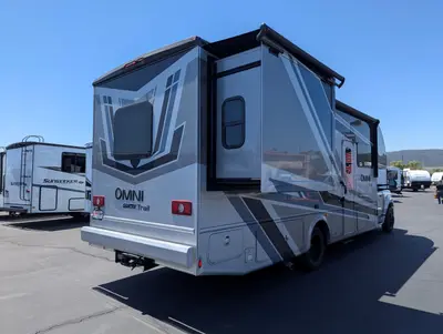 2026 Thor Motor Coach Omni Trail X32 photo 6