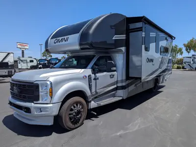 2026 Thor Motor Coach Omni Trail X32 photo 4