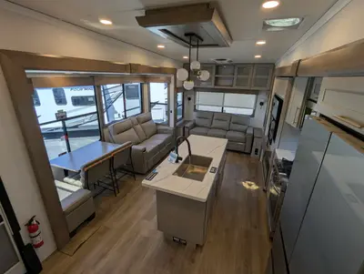 2025 Alliance RV Paradigm 340RL photo 19
