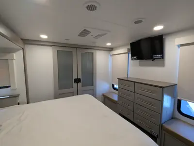 2025 Alliance RV Paradigm 340RL photo 28
