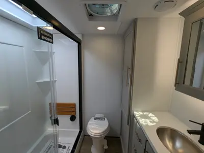 2025 Alliance RV Paradigm 340RL photo 15