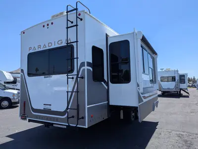 2025 Alliance RV Paradigm 340RL photo 6