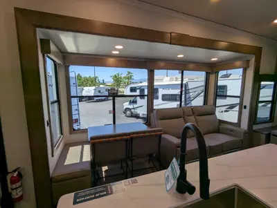 2025 Alliance RV Paradigm 340RL photo 25