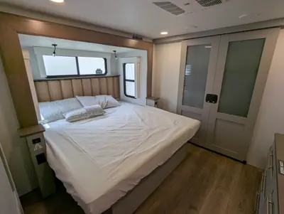 2025 Alliance RV Paradigm 375RD photo 8