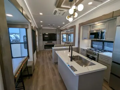 2025 Alliance RV Paradigm 375RD photo 20