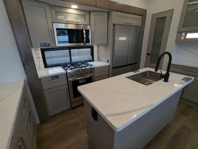 2025 Alliance RV Paradigm 375RD photo 24