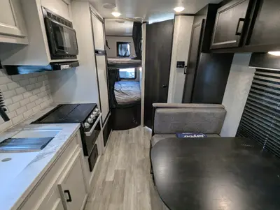 2023 Jayco Jay Flight 224BHW photo 12