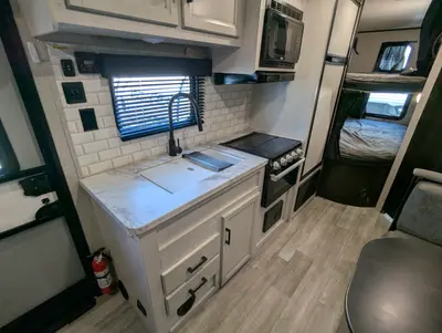 2023 Jayco Jay Flight 224BHW photo 13