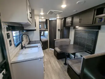 2023 Jayco Jay Flight 224BHW photo 10