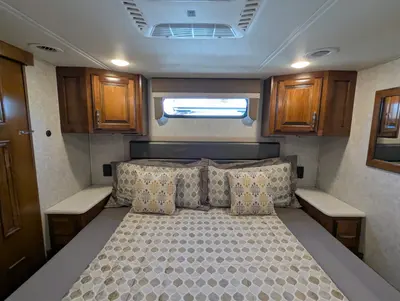 2019 Renegade RV Veracruz 35FWS photo 21
