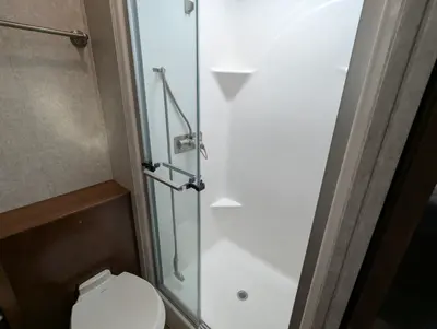2019 Renegade RV Veracruz 35FWS photo 14