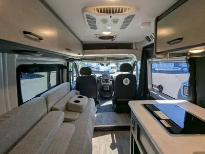 2026 Thor Motor Coach Rize 18M photo 26