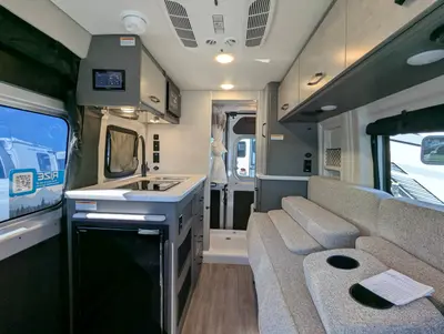 2026 Thor Motor Coach Rize 18M photo 19