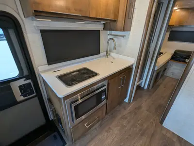 2020 Tiffin Wayfarer 24 TW photo 15