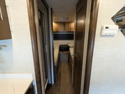 2020 Tiffin Wayfarer 24 TW photo 20