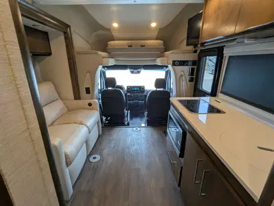 2020 Tiffin Wayfarer 24 TW photo 31