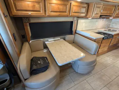 2018 Tiffin Allegro Breeze 31 BR photo 13