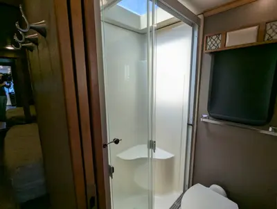 2018 Tiffin Allegro Breeze 31 BR photo 20