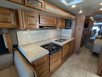 2018 Tiffin Allegro Breeze 31 BR photo 15