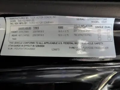 2026 Thor Motor Coach Omni Trail S29 photo 9