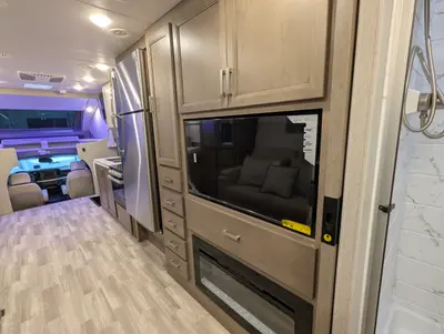 2026 Thor Motor Coach Omni Trail S29 photo 26