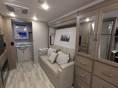 2026 Thor Motor Coach Omni Trail S29 photo 20