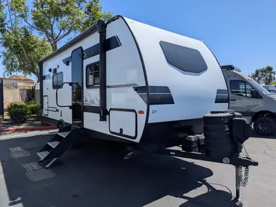 Used 2024 Forest River Surveyor Legend 19SSLE