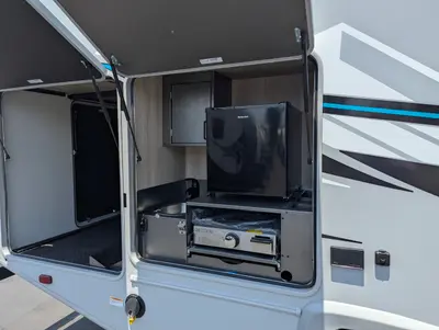 2026 Coachmen Cross Trail EV 26TB photo 9